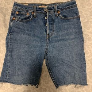 Levi’s wedgie cutoff shorts